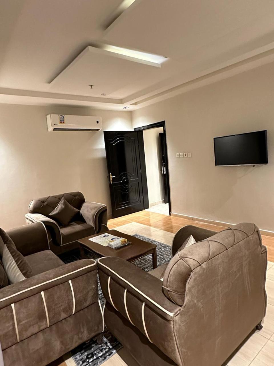אל-מדינה Dosh Hotel מראה חיצוני תמונה