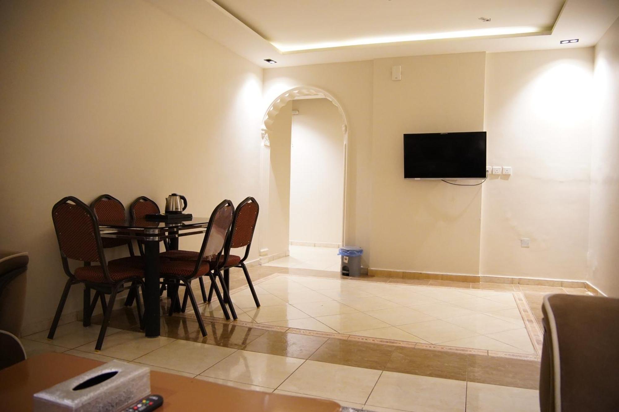 אל-מדינה Dosh Hotel מראה חיצוני תמונה