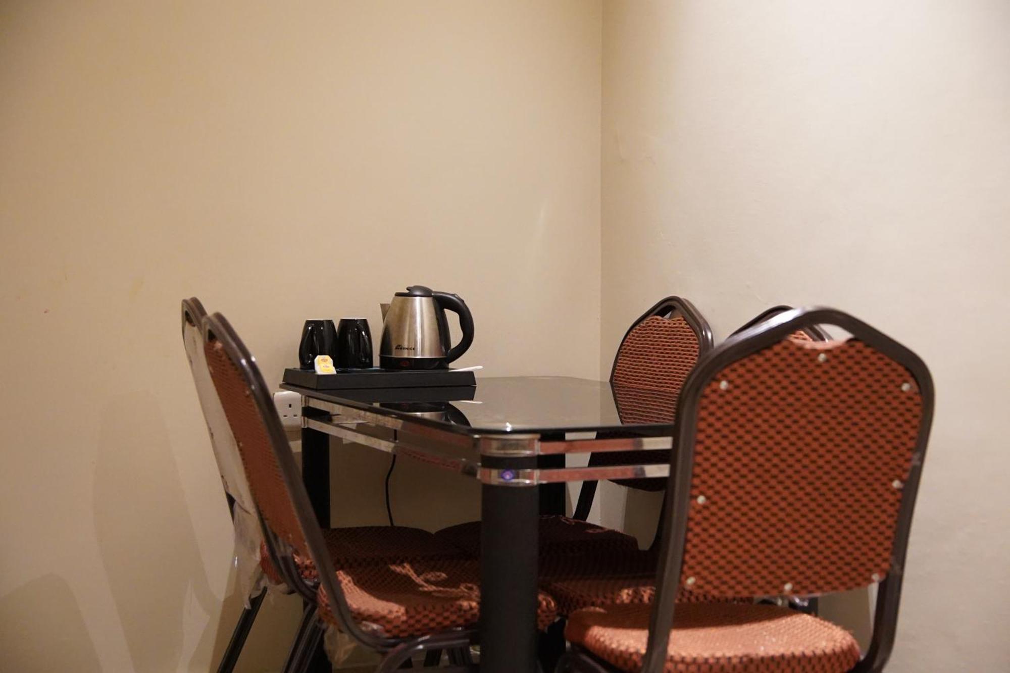 אל-מדינה Dosh Hotel מראה חיצוני תמונה