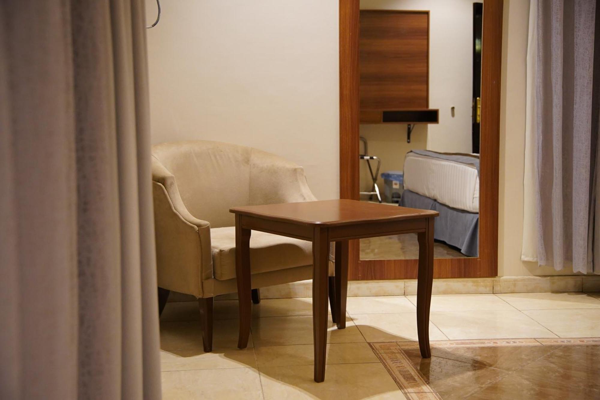 אל-מדינה Dosh Hotel מראה חיצוני תמונה