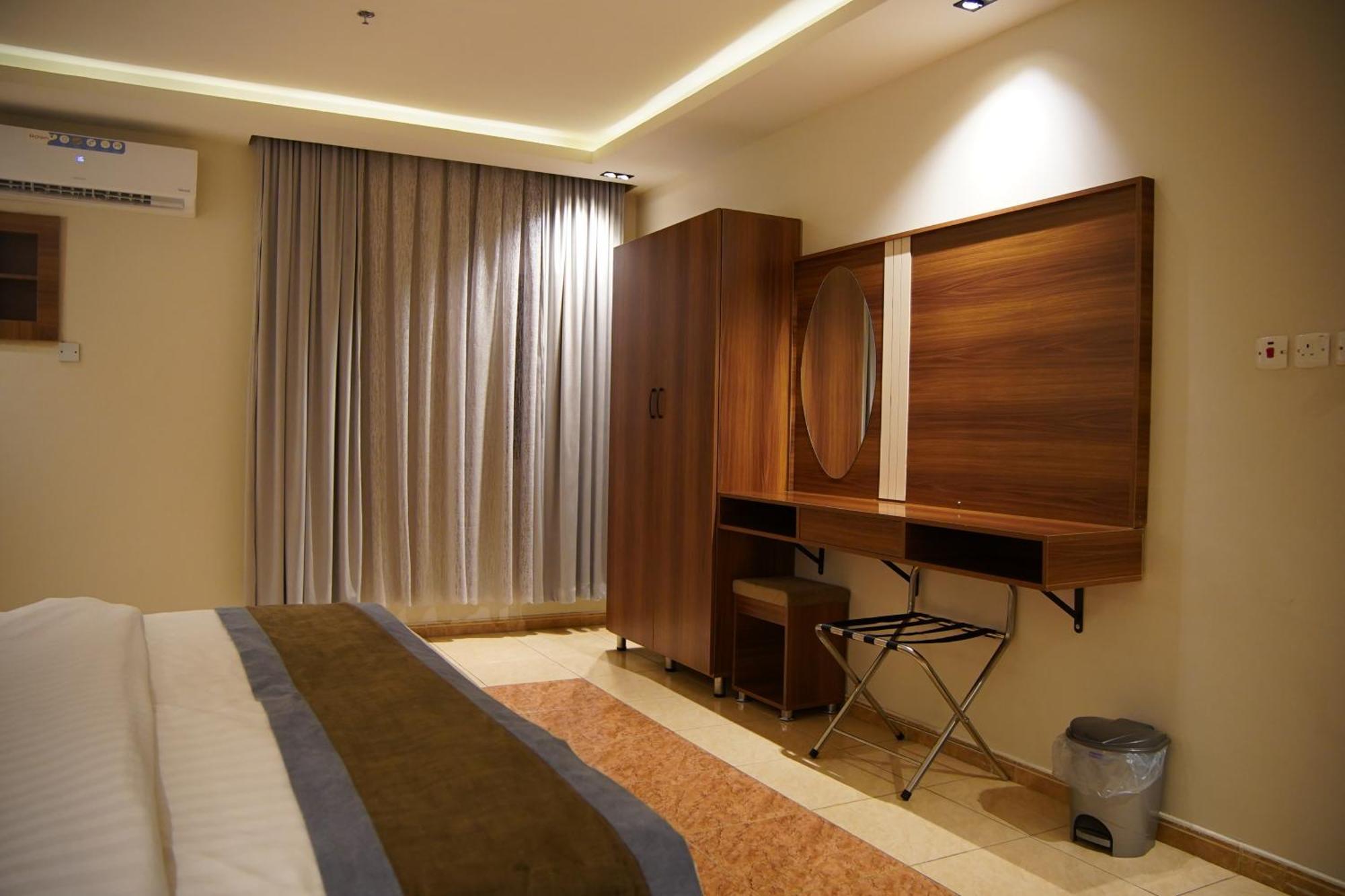 אל-מדינה Dosh Hotel מראה חיצוני תמונה