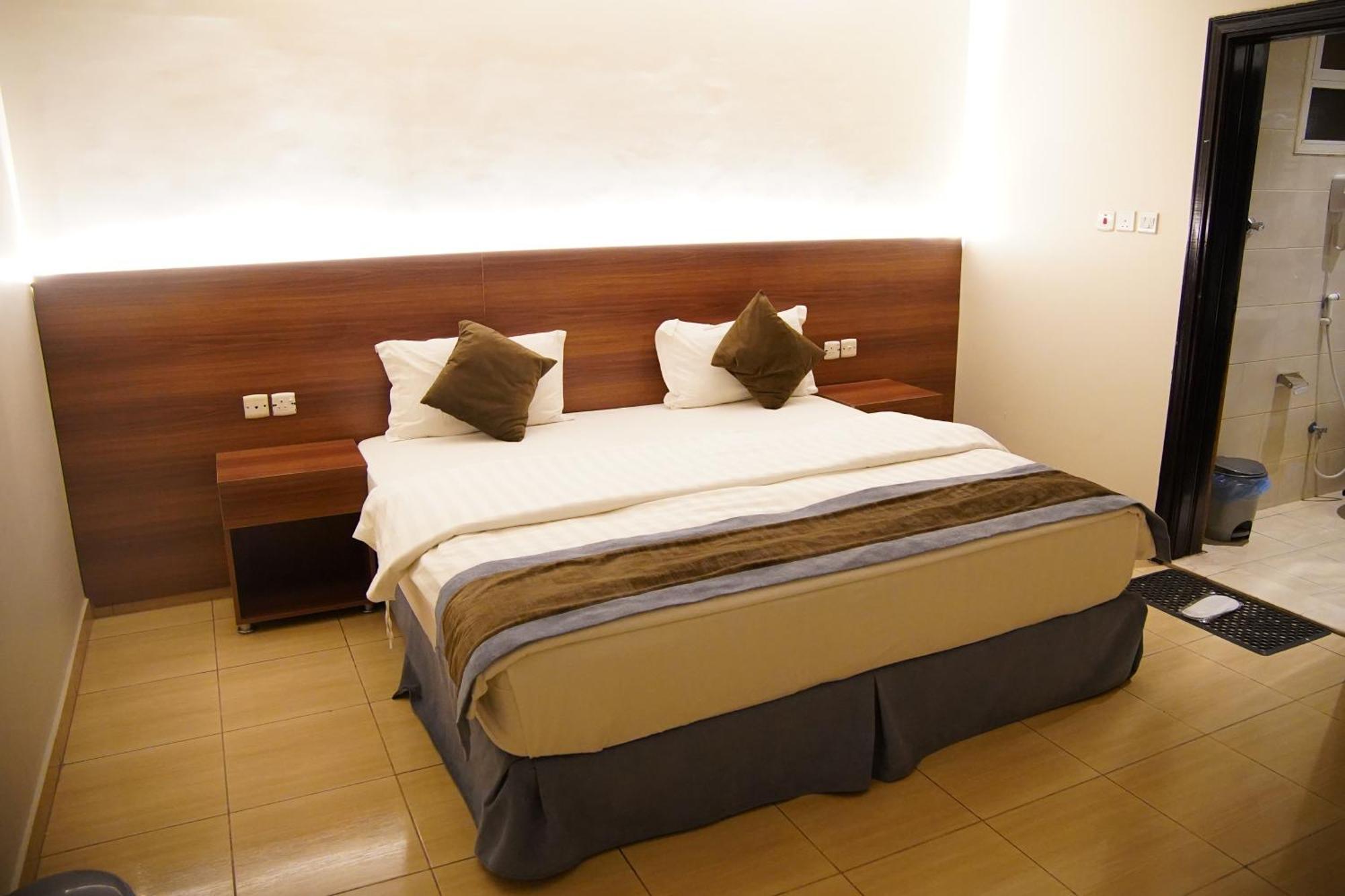 אל-מדינה Dosh Hotel מראה חיצוני תמונה