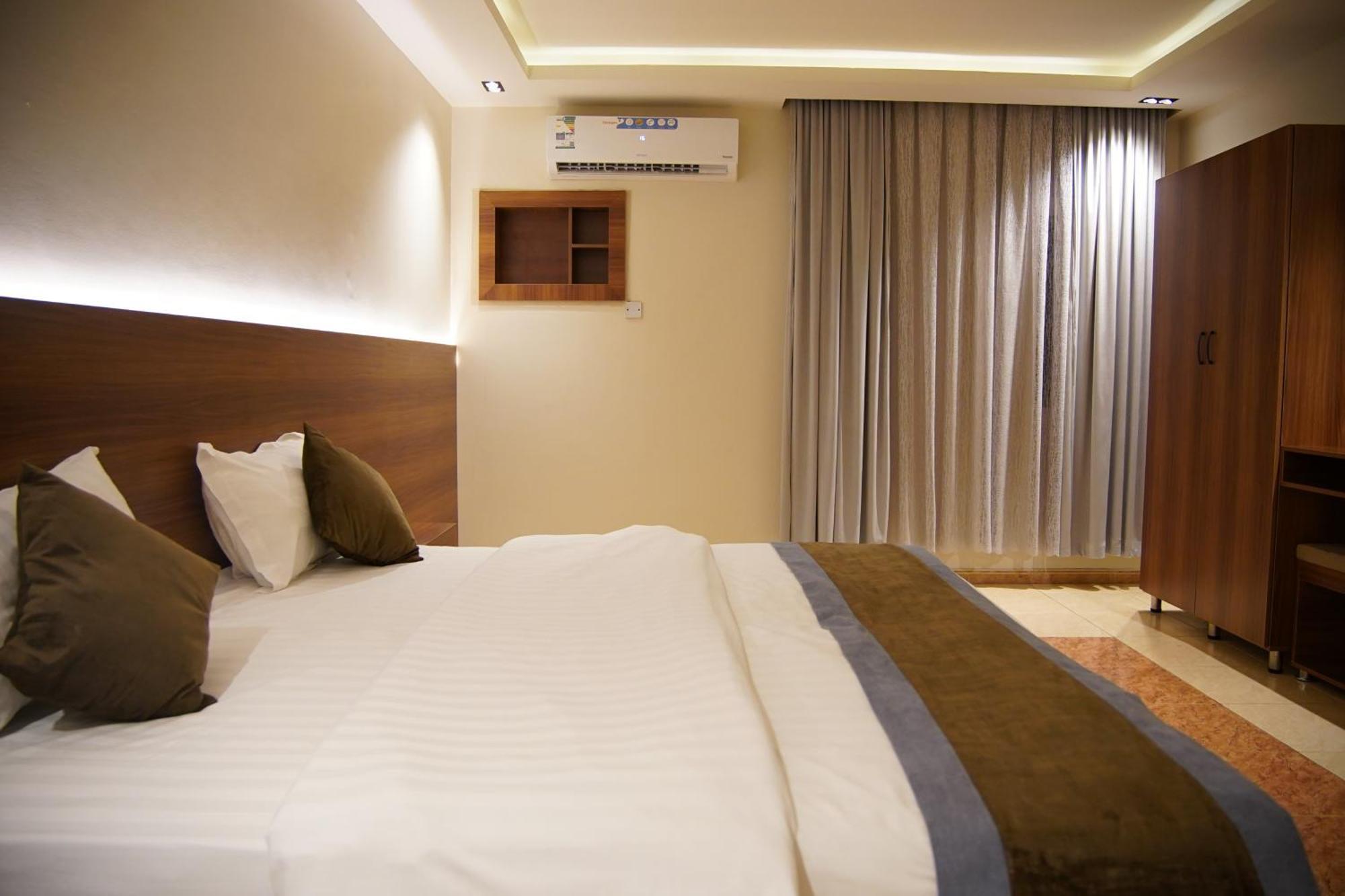 אל-מדינה Dosh Hotel מראה חיצוני תמונה